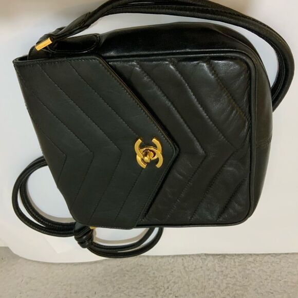 Chanel Vintage CC Turnlock Crossbody Bag Envelope Flap Chevron Lambskin Mini - Picture 4 of 16